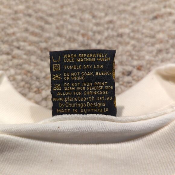 Churinga Australia Graphic T Shirt Large Aboriginal Art Kangaroo Textured - Picture 8 of 8